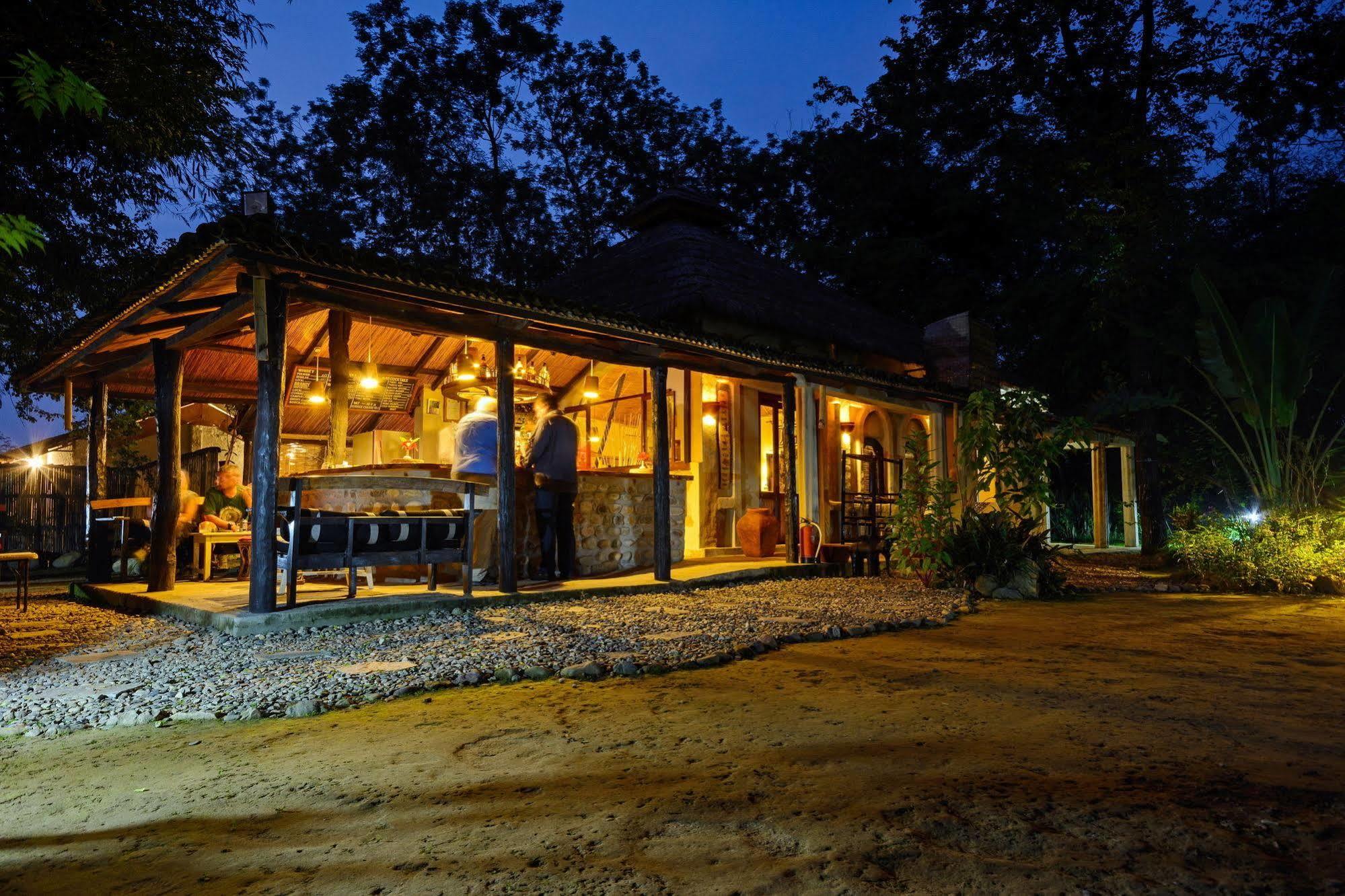 Machan Country Villa Kumarwarti Екстериор снимка