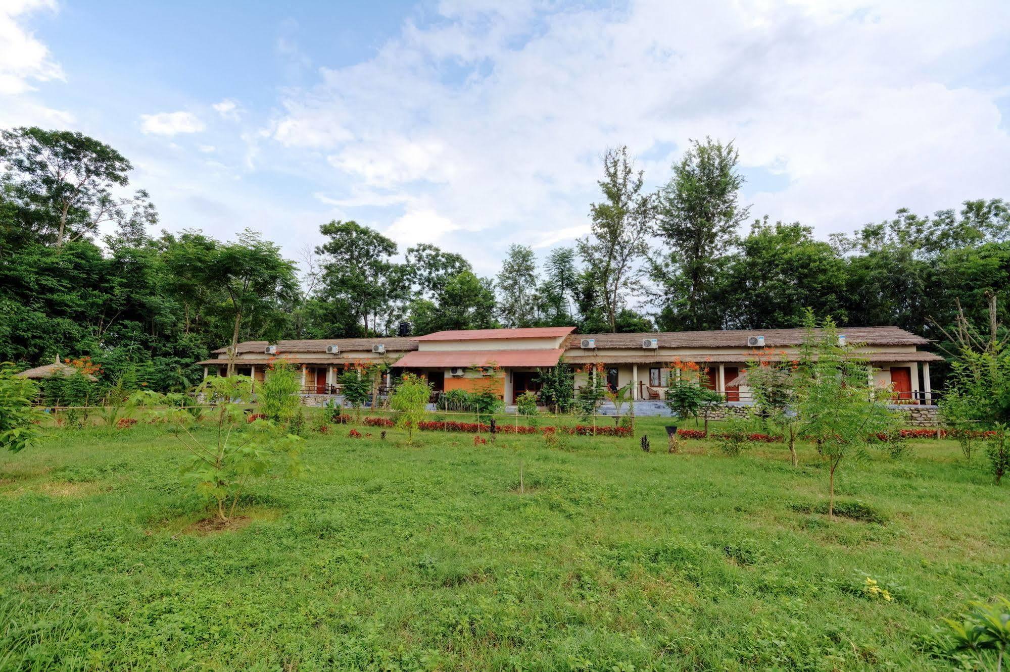 Machan Country Villa Kumarwarti Екстериор снимка