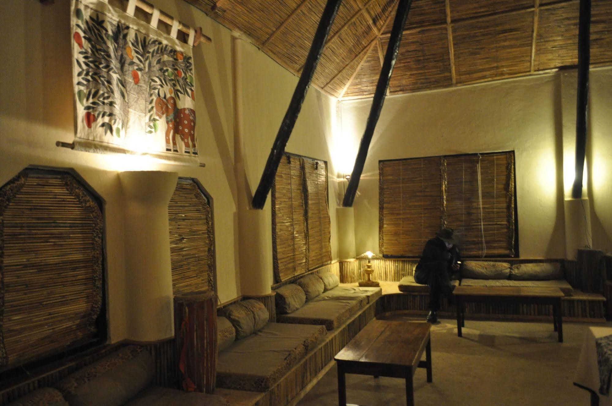 Machan Country Villa Kumarwarti Екстериор снимка